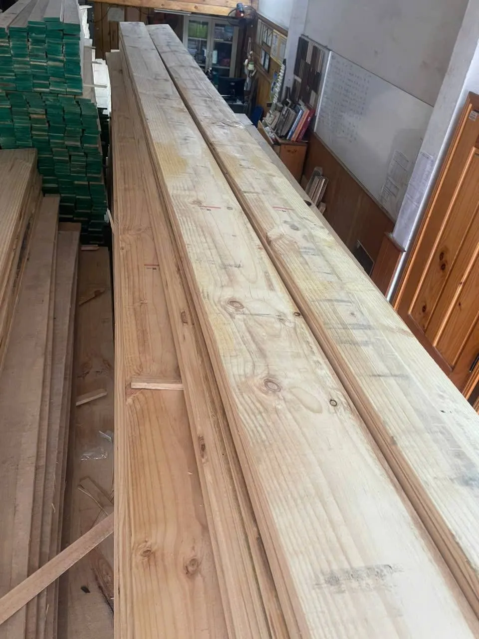 Thông 22 x 240 x 6000mm