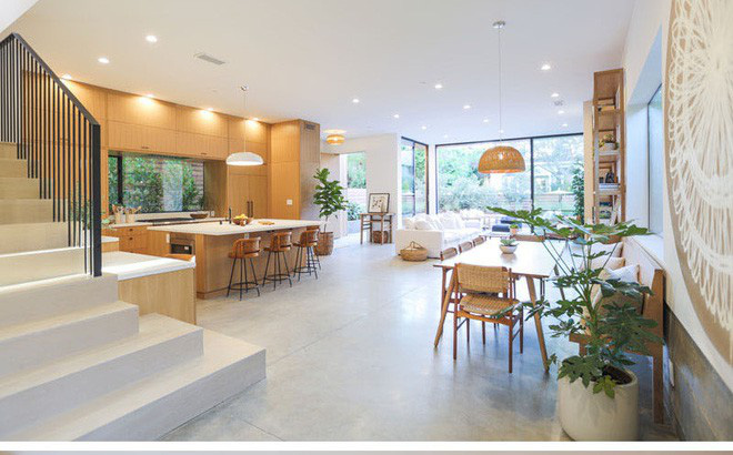 Hình ảnh Chỉ sử dụng gỗ sồi thôi nhưng ngôi nhà này cũng đủ làm tim bạn rung động